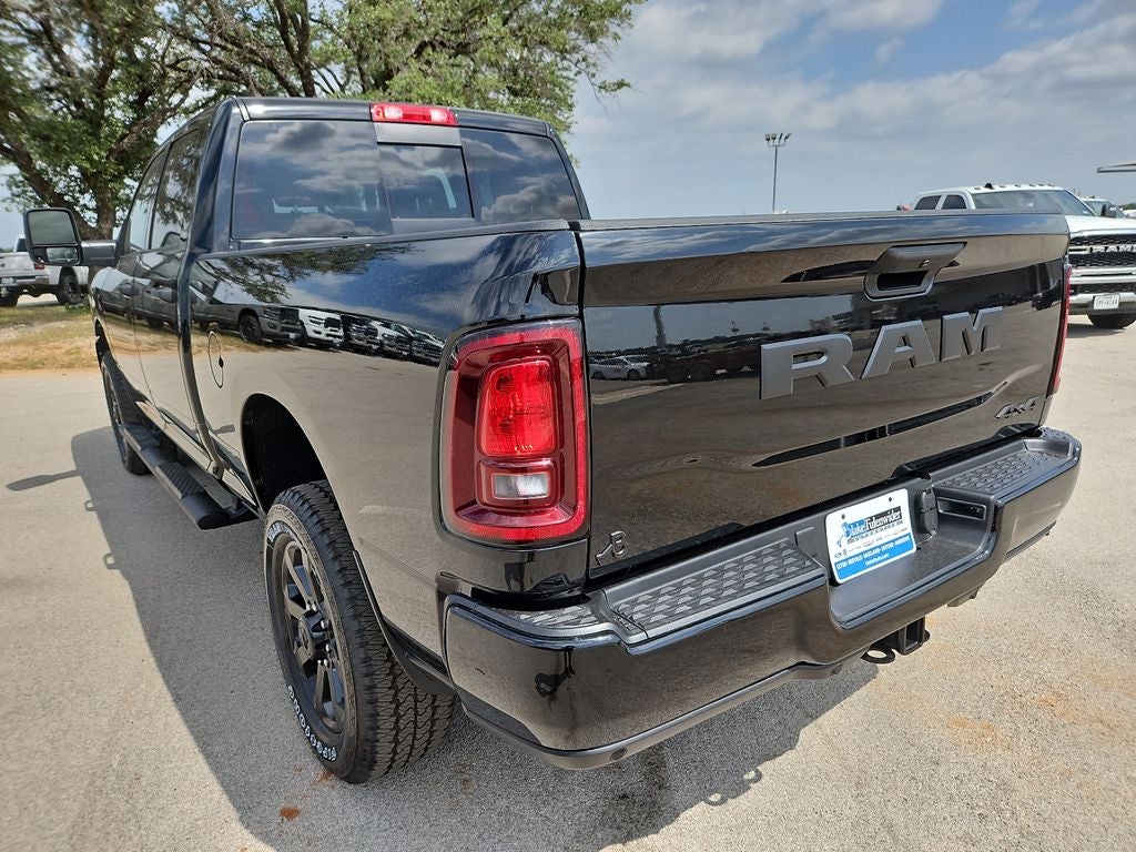 2026 RAM 2500 RAM 2500 BLACK EXPRESS CREW CAB 4X4 6'4' BOX