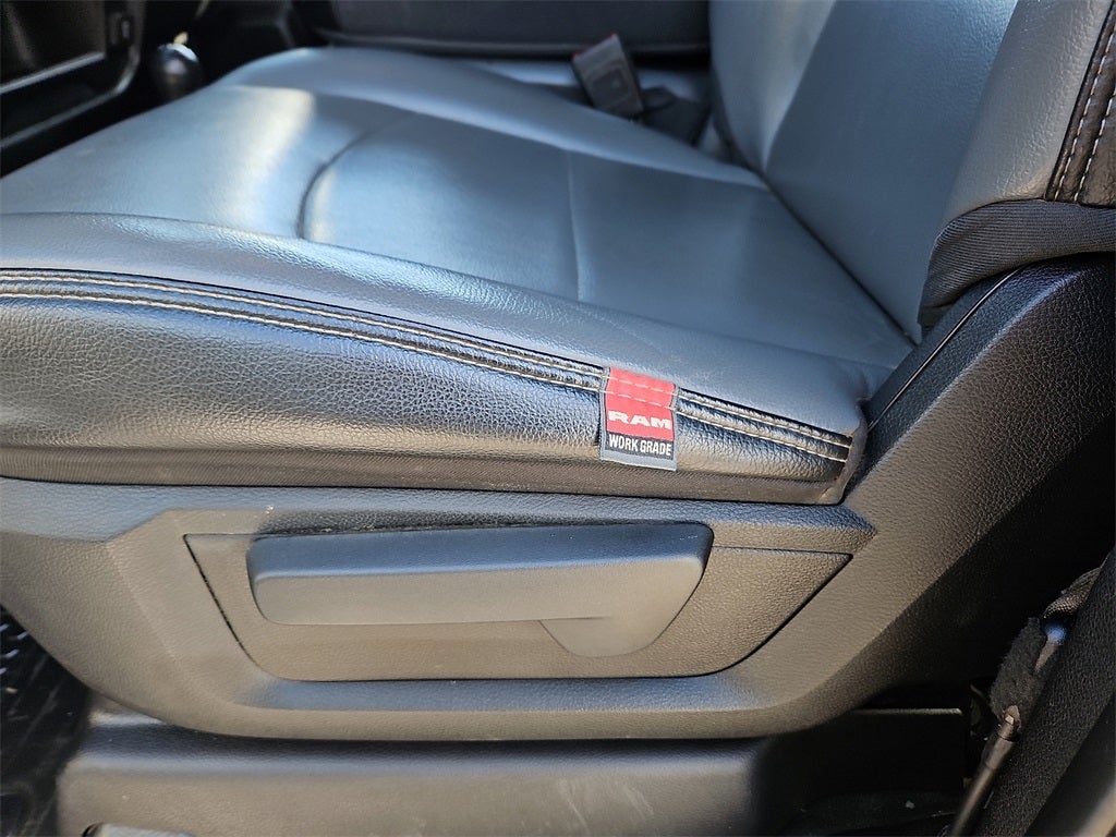2024 RAM 2500 Tradesman Crew Cab 4x4 6'4' Box
