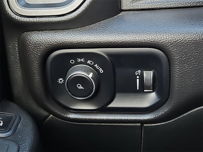 2024 RAM 2500 Tradesman Crew Cab 4x4 6'4' Box