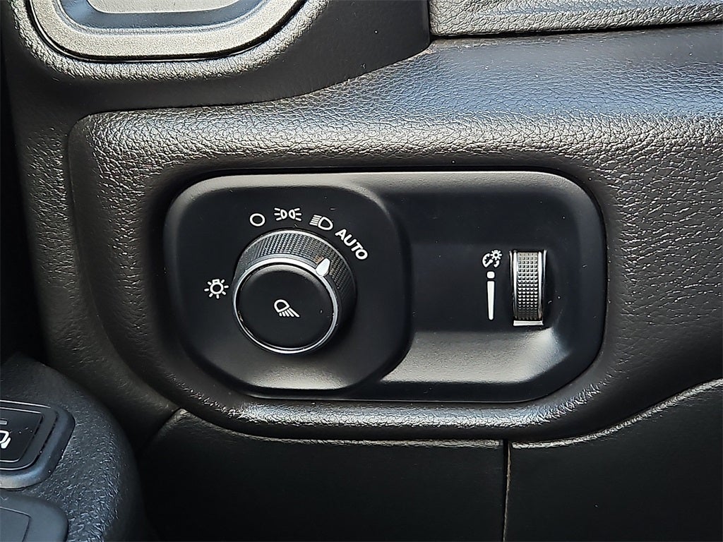 2024 RAM 2500 Tradesman Crew Cab 4x4 6'4' Box