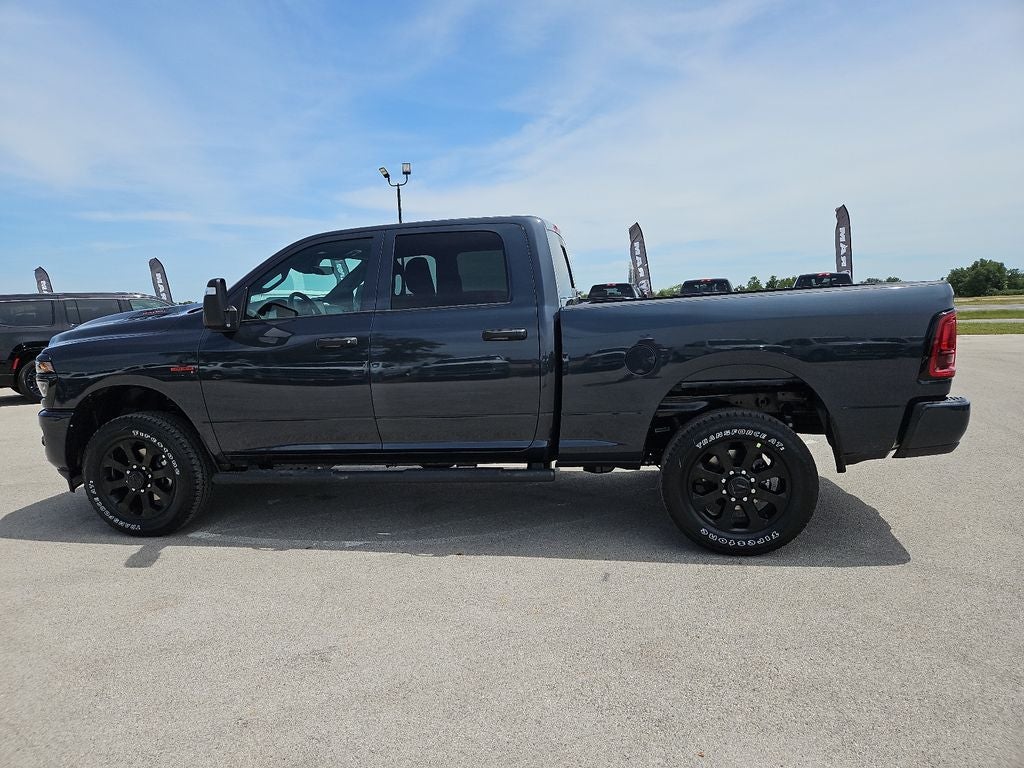 2026 RAM 2500 RAM 2500 BLACK EXPRESS CREW CAB 4X4 6'4' BOX