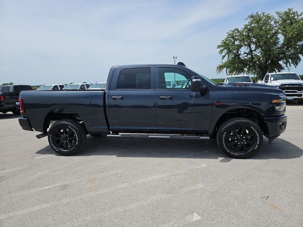2026 RAM 2500 RAM 2500 BLACK EXPRESS CREW CAB 4X4 6'4' BOX