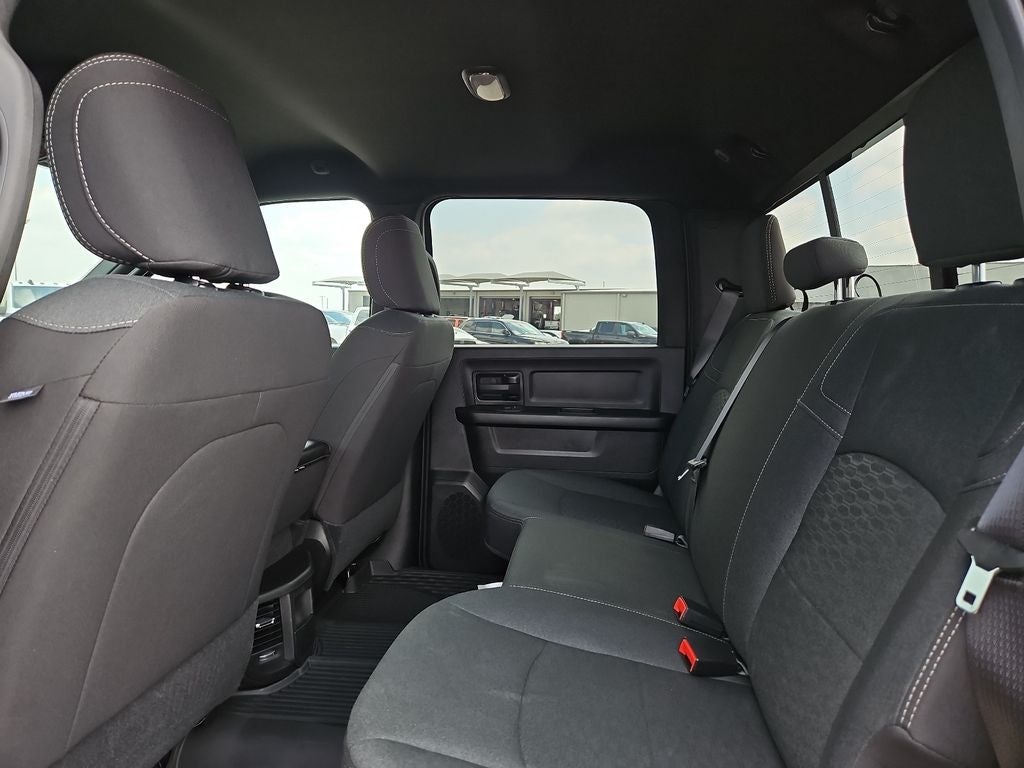 2026 RAM 2500 RAM 2500 BLACK EXPRESS CREW CAB 4X4 6'4' BOX