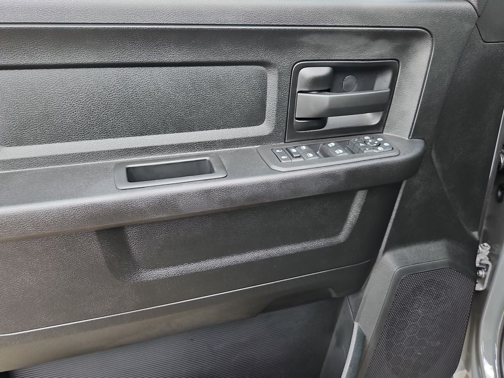 2026 RAM 2500 RAM 2500 BLACK EXPRESS CREW CAB 4X4 6'4' BOX