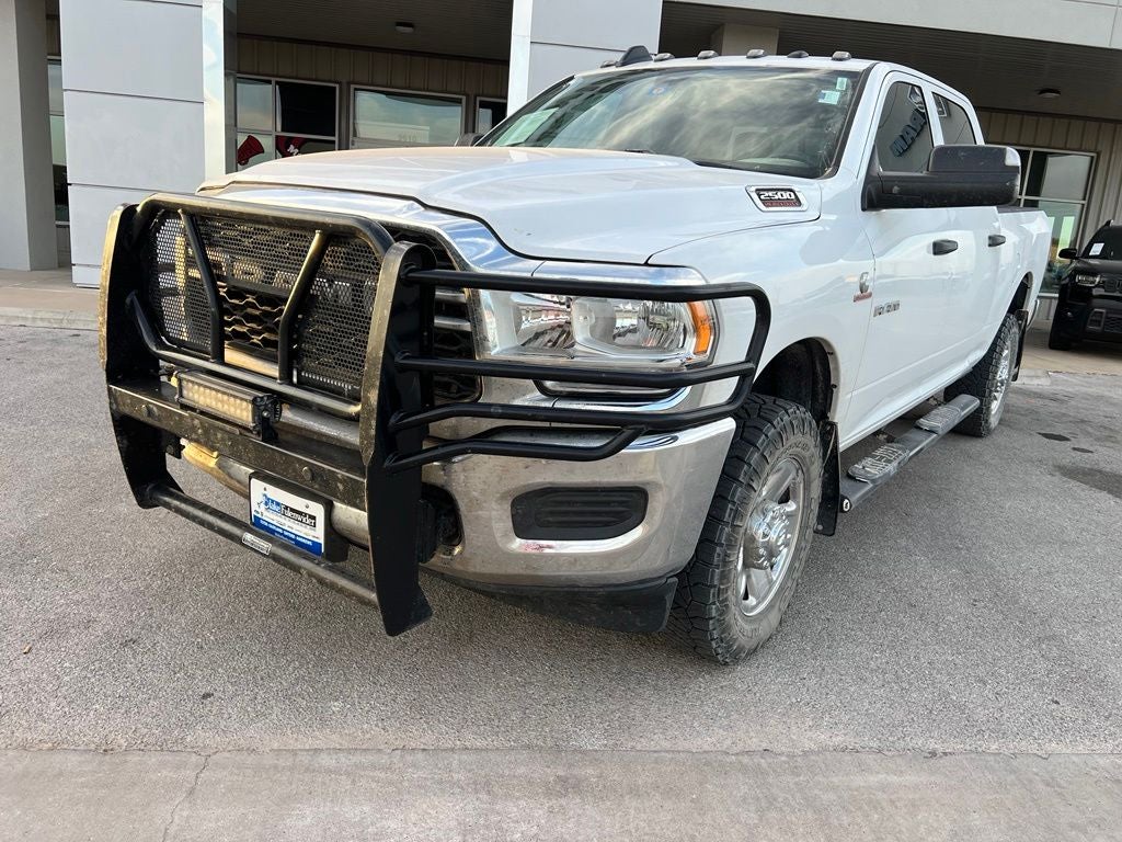 2020 RAM 2500 Tradesman Crew Cab 4x4 6'4' Box