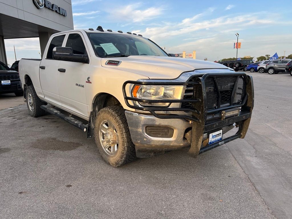 2020 RAM 2500 Tradesman Crew Cab 4x4 6'4' Box