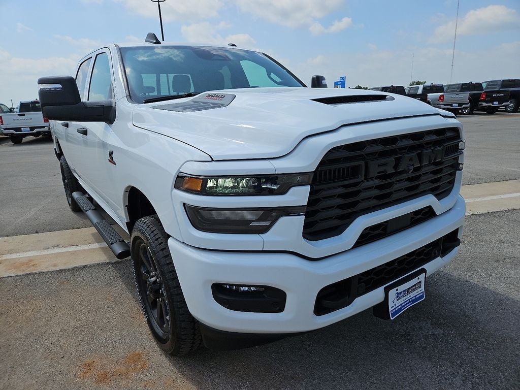 2026 RAM 2500 RAM 2500 BLACK EXPRESS CREW CAB 4X4 6'4' BOX