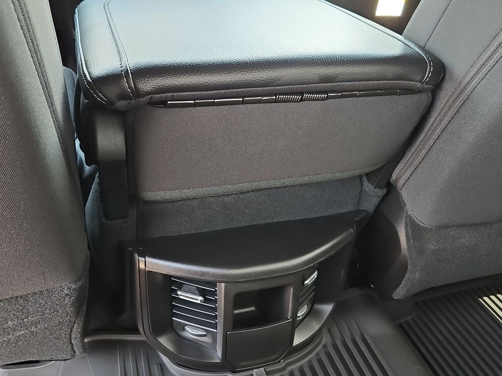 2026 RAM 2500 RAM 2500 BLACK EXPRESS CREW CAB 4X4 6'4' BOX