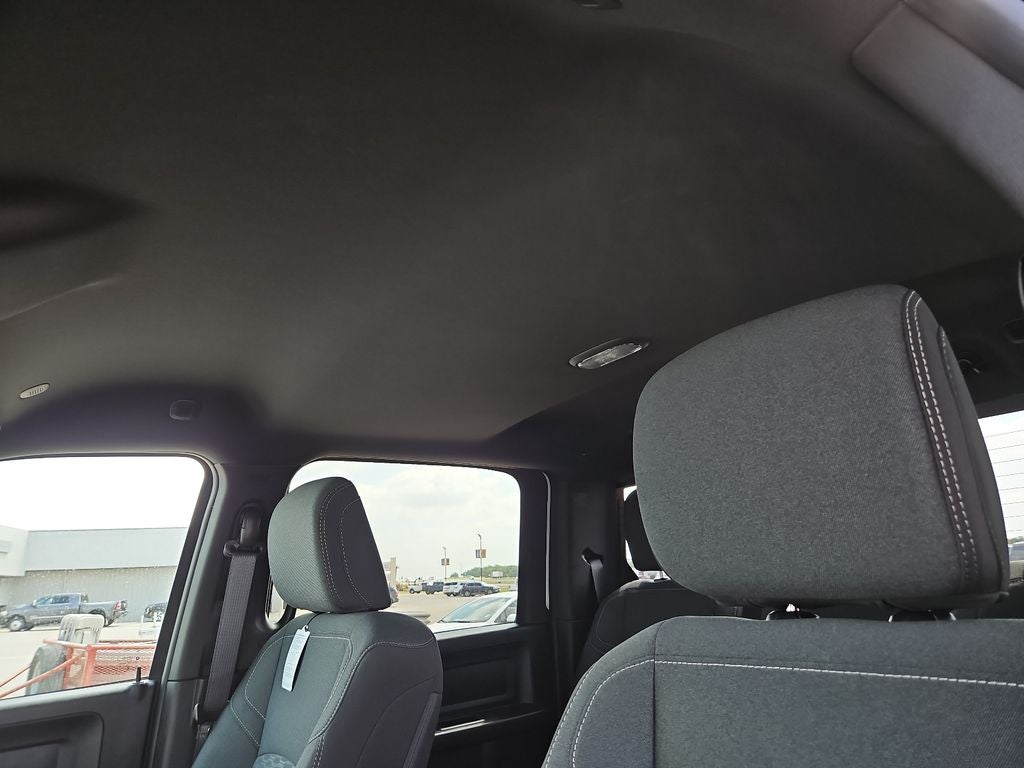 2026 RAM 2500 RAM 2500 BLACK EXPRESS CREW CAB 4X4 6'4' BOX