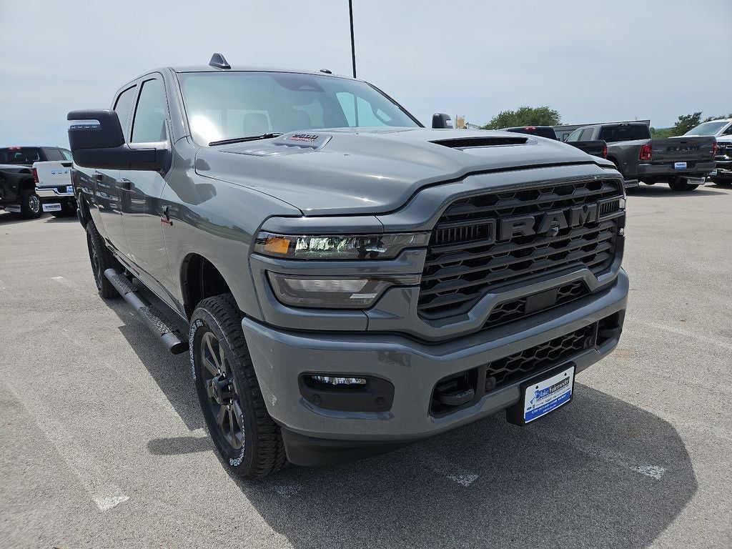 2026 RAM 2500 RAM 2500 BLACK EXPRESS CREW CAB 4X4 6'4' BOX