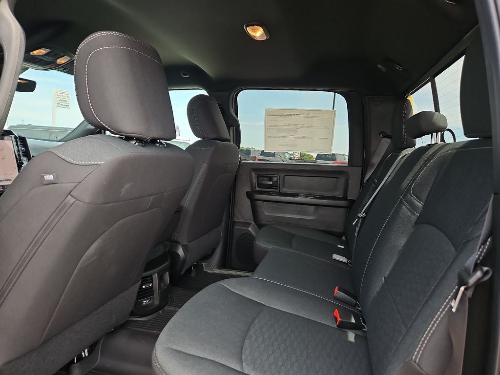 2026 RAM 2500 RAM 2500 BLACK EXPRESS CREW CAB 4X4 6'4' BOX