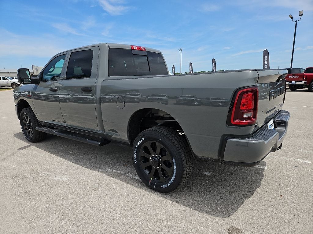 2026 RAM 2500 RAM 2500 BLACK EXPRESS CREW CAB 4X4 6'4' BOX