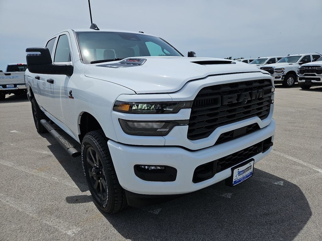2026 RAM 2500 RAM 2500 BLACK EXPRESS CREW CAB 4X4 6'4' BOX