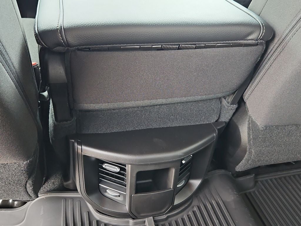 2026 RAM 2500 RAM 2500 BLACK EXPRESS CREW CAB 4X4 6'4' BOX