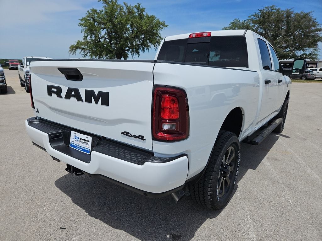 2026 RAM 2500 RAM 2500 BLACK EXPRESS CREW CAB 4X4 6'4' BOX
