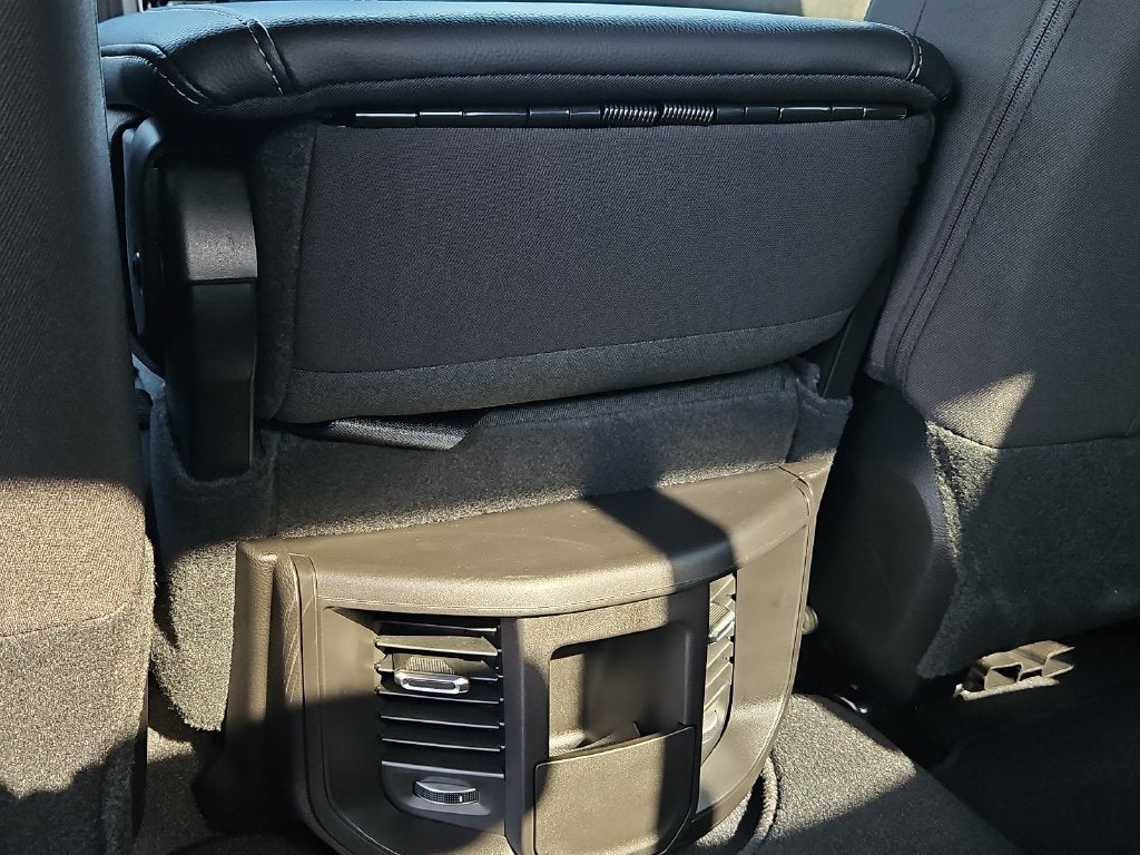 2027 RAM 2500 RAM 2500 TRADESMAN CREW CAB 4X4 8' BOX