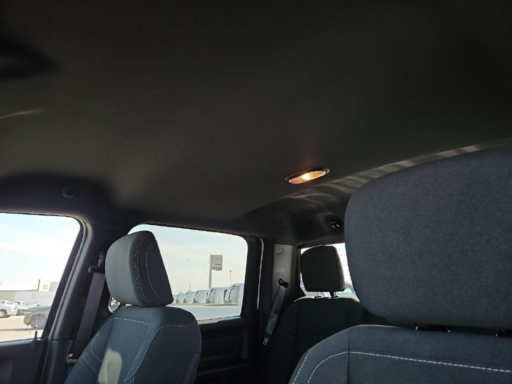 2027 RAM 2500 RAM 2500 TRADESMAN CREW CAB 4X4 8' BOX