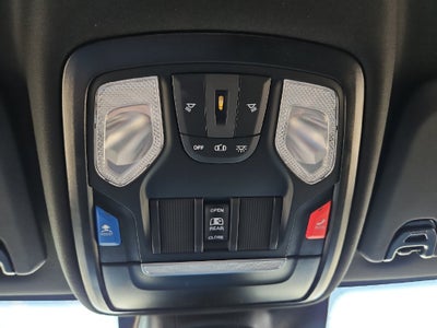 2027 RAM 2500 RAM 2500 TRADESMAN CREW CAB 4X4 8' BOX