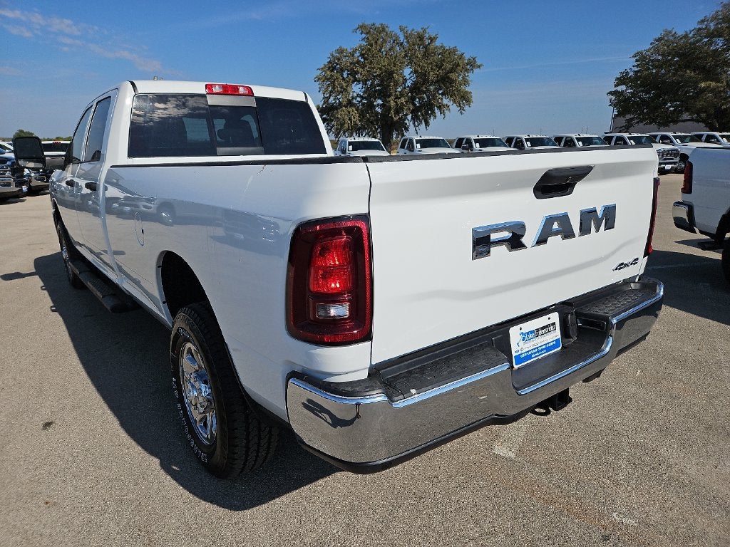 2027 RAM 2500 RAM 2500 TRADESMAN CREW CAB 4X4 8' BOX