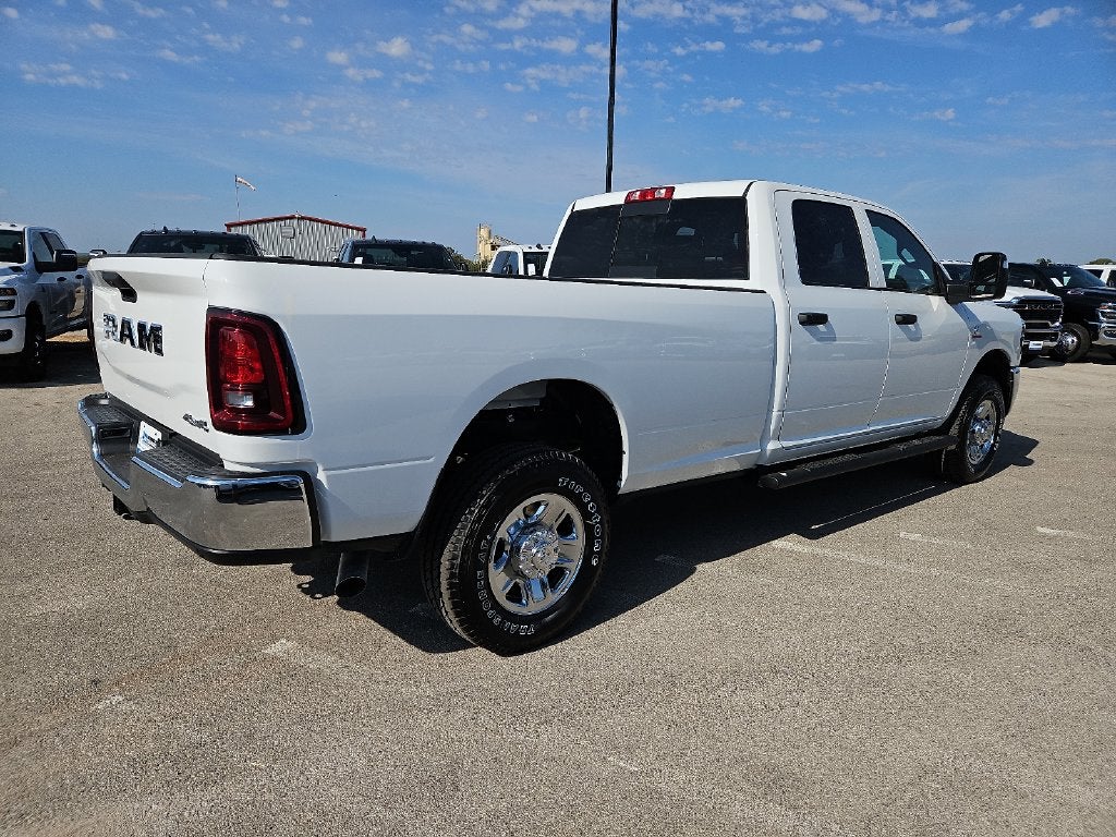 2027 RAM 2500 RAM 2500 TRADESMAN CREW CAB 4X4 8' BOX