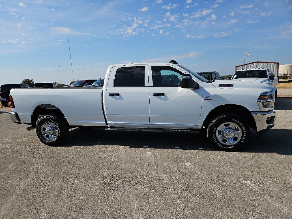 2027 RAM 2500 RAM 2500 TRADESMAN CREW CAB 4X4 8' BOX