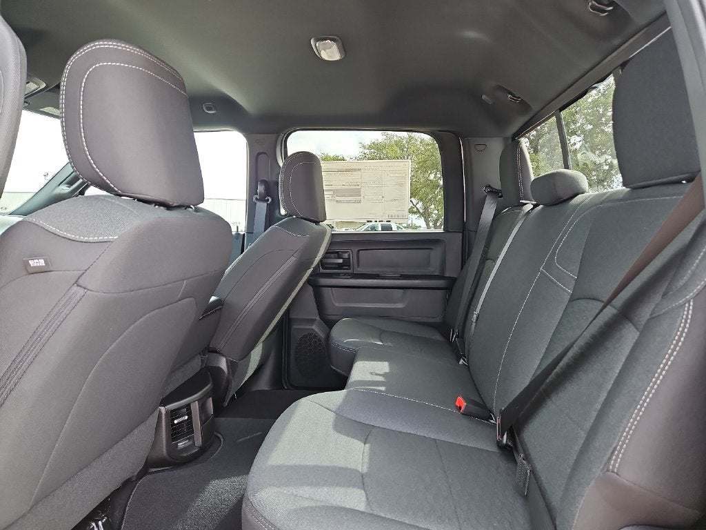 2027 RAM 2500 RAM 2500 TRADESMAN CREW CAB 4X4 8' BOX
