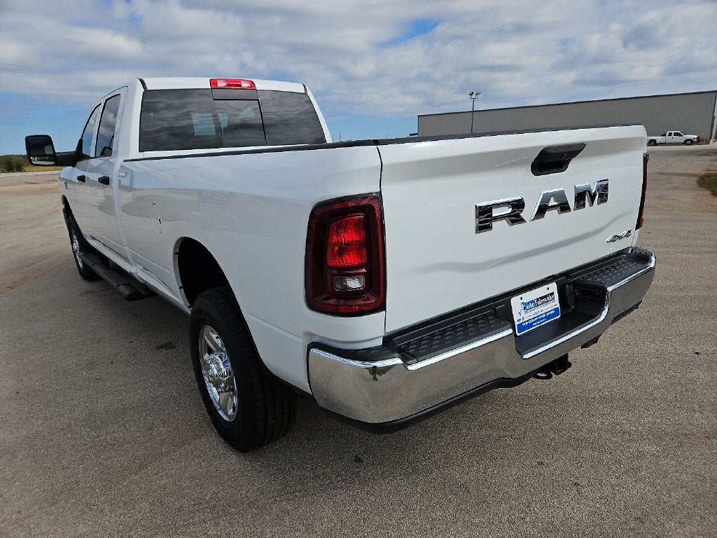 2027 RAM 2500 RAM 2500 TRADESMAN CREW CAB 4X4 8' BOX