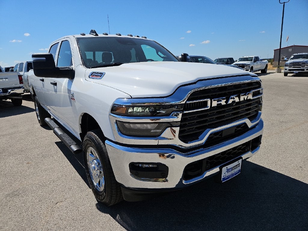 2027 RAM 2500 RAM 2500 TRADESMAN CREW CAB 4X4 8' BOX