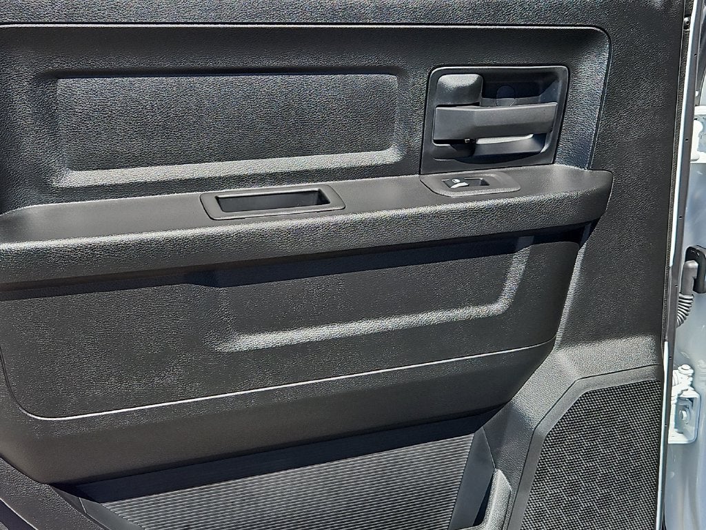2027 RAM 2500 RAM 2500 TRADESMAN CREW CAB 4X4 8' BOX