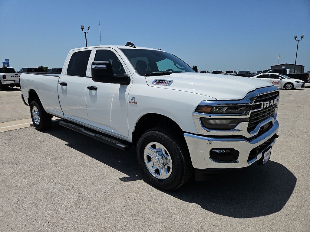 2026 RAM 2500 RAM 2500 TRADESMAN CREW CAB 4X4 8' BOX