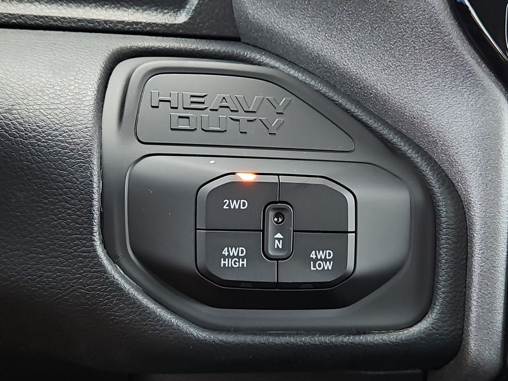 2026 RAM 2500 RAM 2500 TRADESMAN CREW CAB 4X4 8' BOX