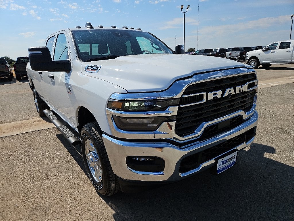 2027 RAM 2500 RAM 2500 TRADESMAN CREW CAB 4X4 8' BOX