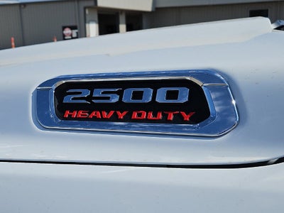 2027 RAM 2500 RAM 2500 TRADESMAN CREW CAB 4X4 8' BOX