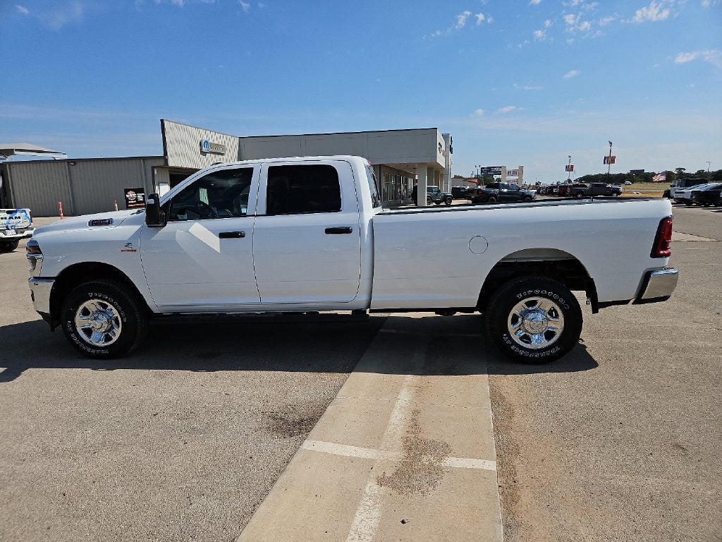 2027 RAM 2500 RAM 2500 TRADESMAN CREW CAB 4X4 8' BOX