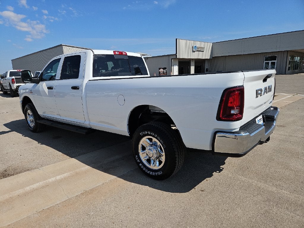 2027 RAM 2500 RAM 2500 TRADESMAN CREW CAB 4X4 8' BOX