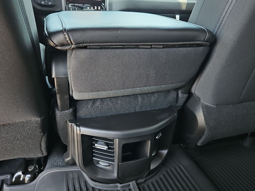 2026 RAM 2500 RAM 2500 TRADESMAN CREW CAB 4X4 8' BOX