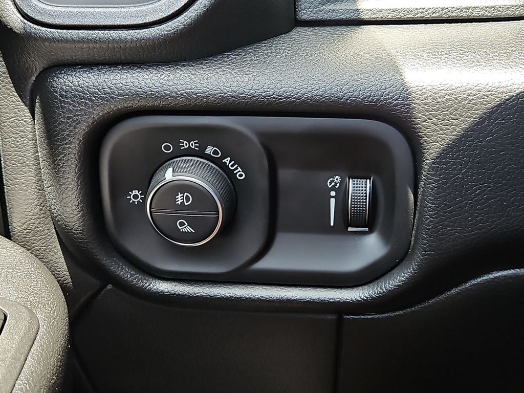 2026 RAM 2500 RAM 2500 TRADESMAN CREW CAB 4X4 8' BOX