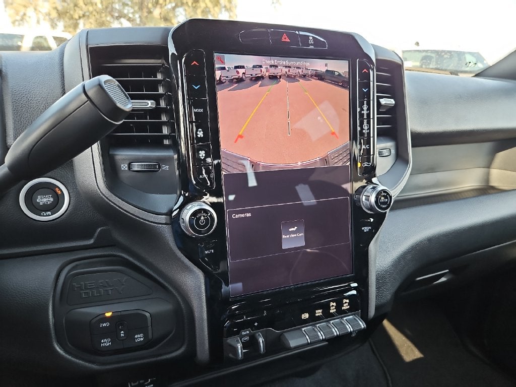 2027 RAM 2500 RAM 2500 TRADESMAN CREW CAB 4X4 8' BOX