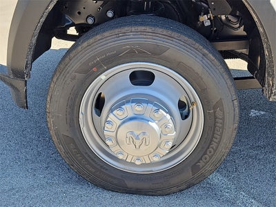 2026 RAM Ram 5500 Chassis Cab RAM 5500 TRADESMAN CHASSIS CREW CAB 4X4 84' CA