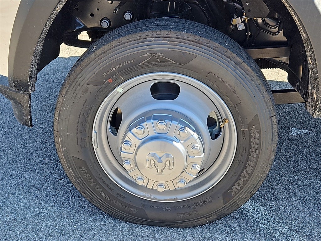 2026 RAM Ram 5500 Chassis Cab RAM 5500 TRADESMAN CHASSIS CREW CAB 4X4 84' CA