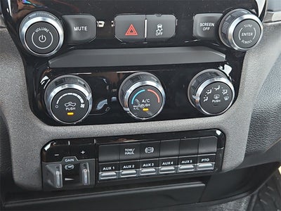 2026 RAM Ram 5500 Chassis Cab RAM 5500 TRADESMAN CHASSIS CREW CAB 4X4 84' CA