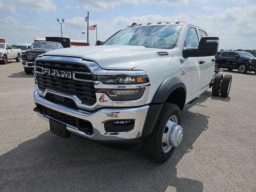 2026 RAM Ram 5500 Chassis Cab RAM 5500 TRADESMAN CHASSIS CREW CAB 4X4 84' CA