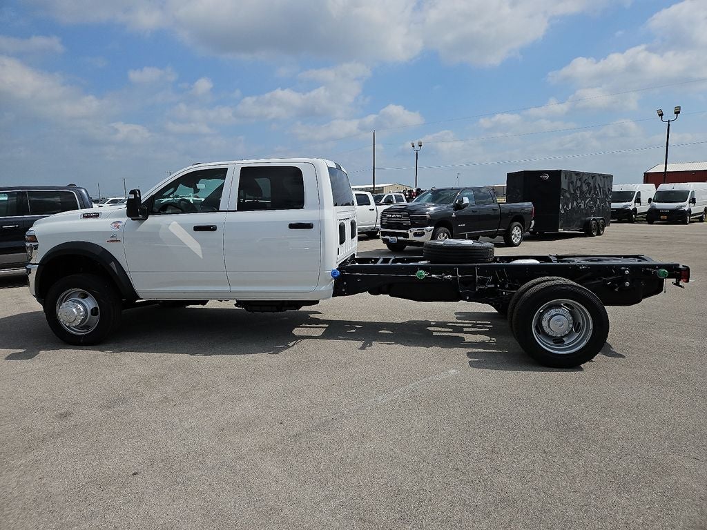 2026 RAM Ram 5500 Chassis Cab RAM 5500 TRADESMAN CHASSIS CREW CAB 4X4 84' CA