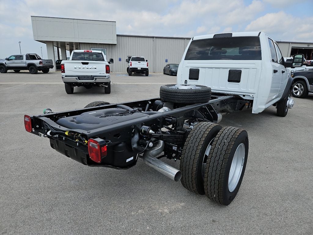 2026 RAM Ram 5500 Chassis Cab RAM 5500 TRADESMAN CHASSIS CREW CAB 4X4 84' CA