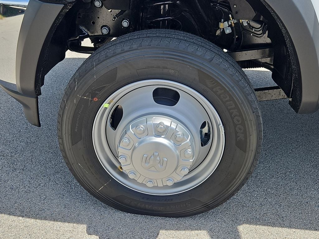 2026 RAM Ram 5500 Chassis Cab RAM 5500 TRADESMAN CHASSIS CREW CAB 4X4 84' CA