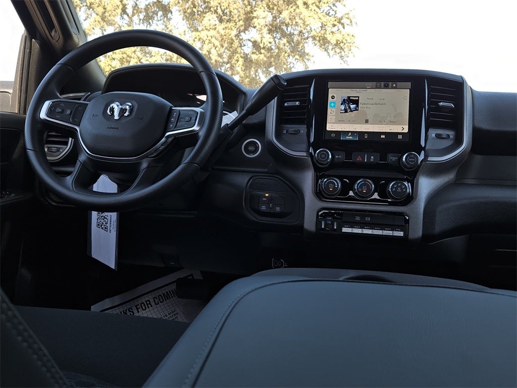 2026 RAM Ram 5500 Chassis Cab RAM 5500 TRADESMAN CHASSIS CREW CAB 4X4 84' CA