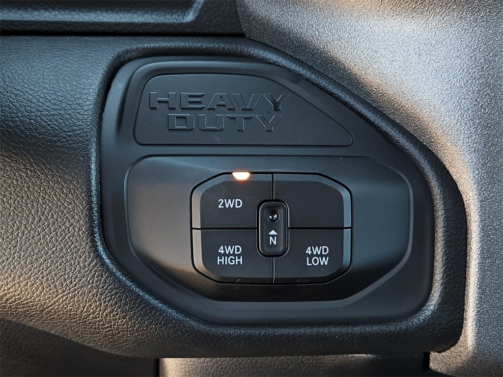 2026 RAM Ram 5500 Chassis Cab RAM 5500 TRADESMAN CHASSIS CREW CAB 4X4 84' CA