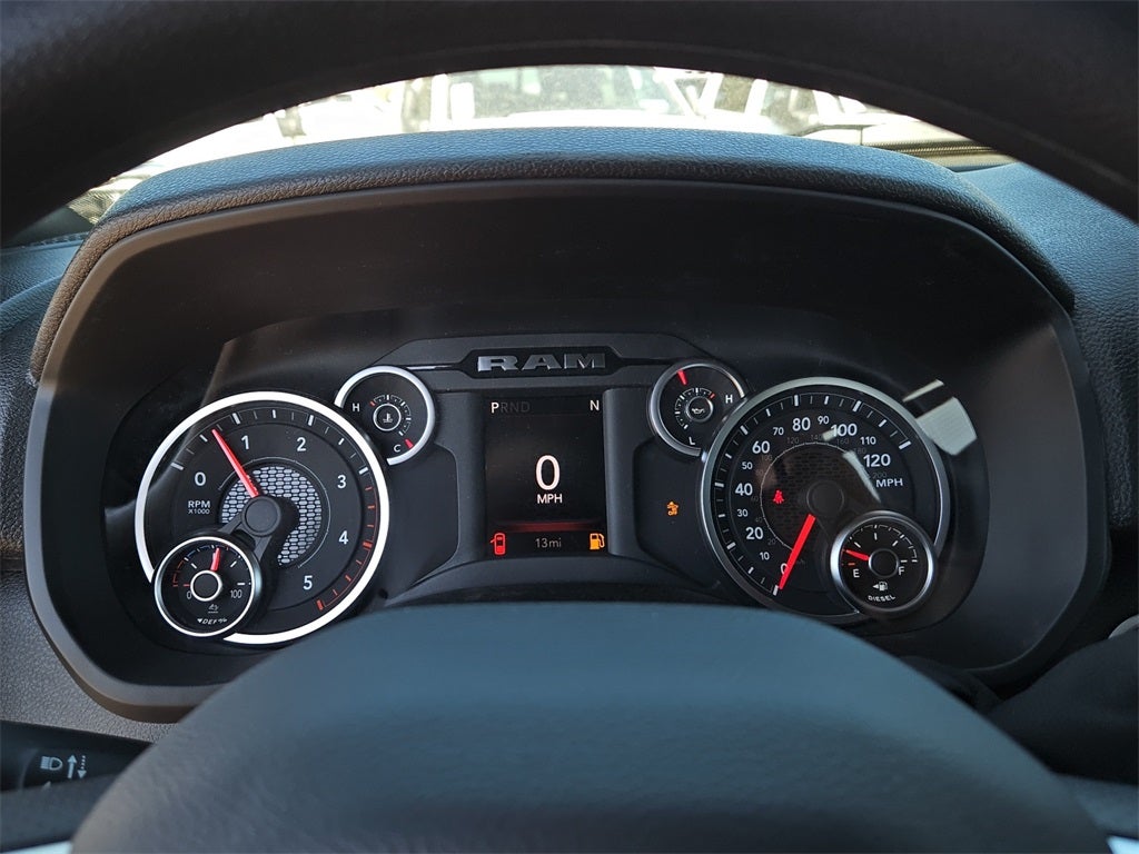 2026 RAM Ram 5500 Chassis Cab RAM 5500 TRADESMAN CHASSIS CREW CAB 4X4 84' CA