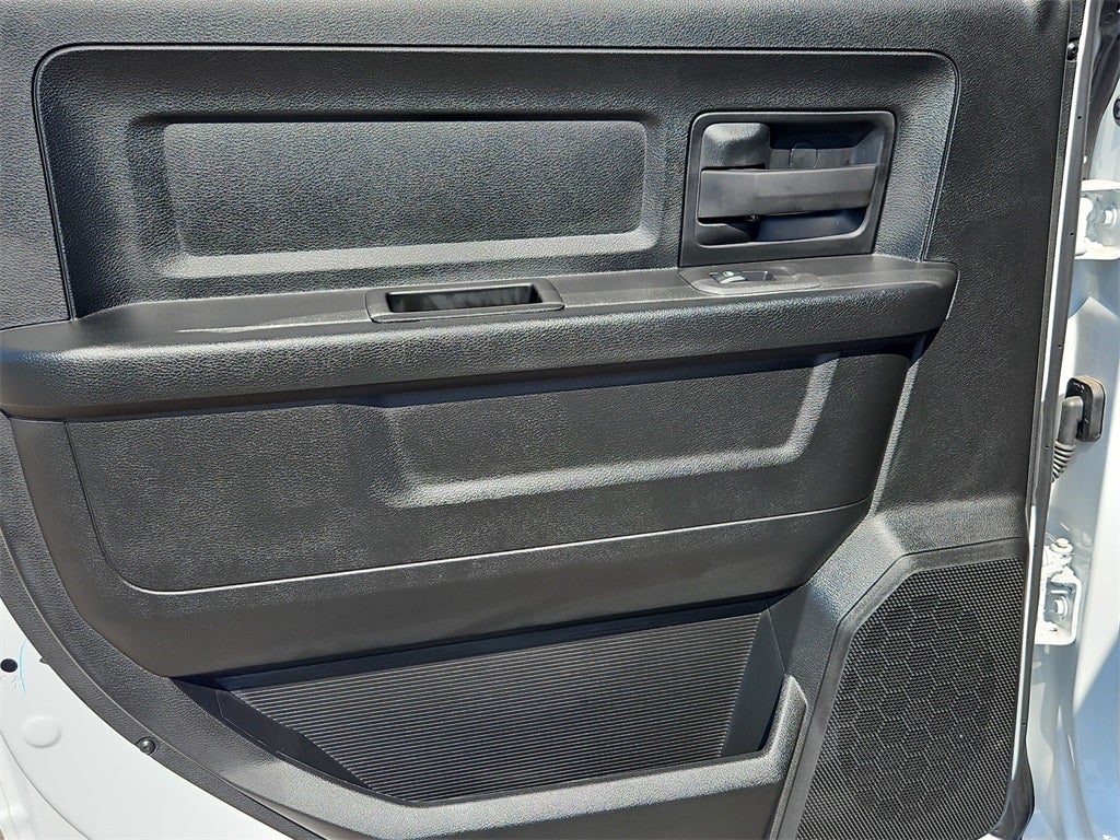 2026 RAM Ram 5500 Chassis Cab RAM 5500 TRADESMAN CHASSIS CREW CAB 4X4 84' CA