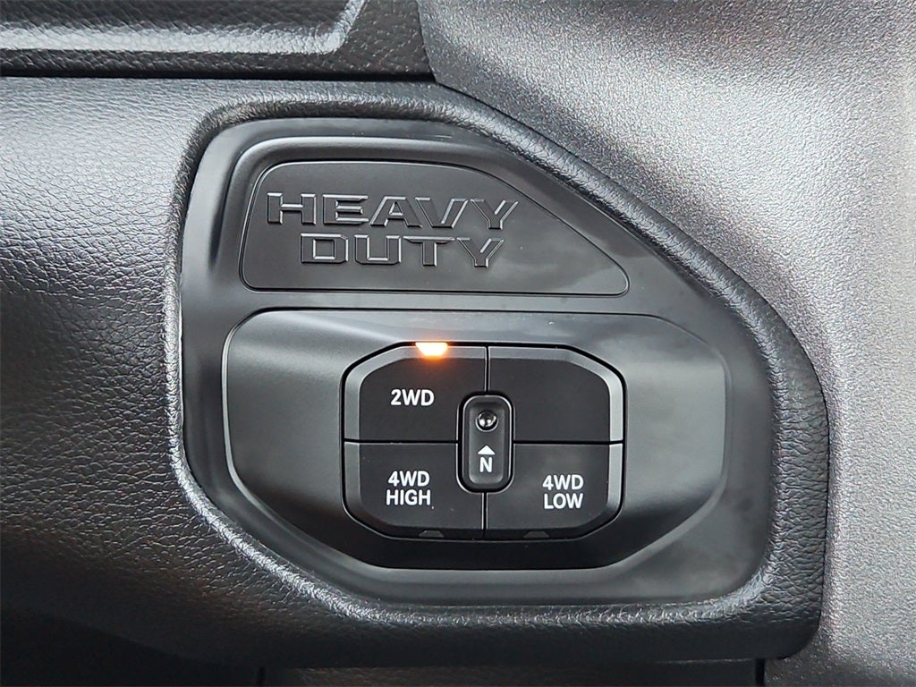 2026 RAM Ram 5500 Chassis Cab RAM 5500 TRADESMAN CHASSIS CREW CAB 4X4 84' CA